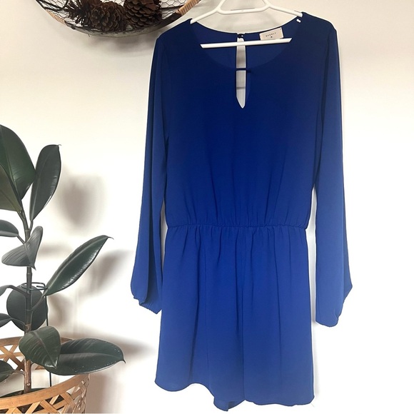 Everly/Anthropologie Long Sleeve Romper - Picture 1 of 10